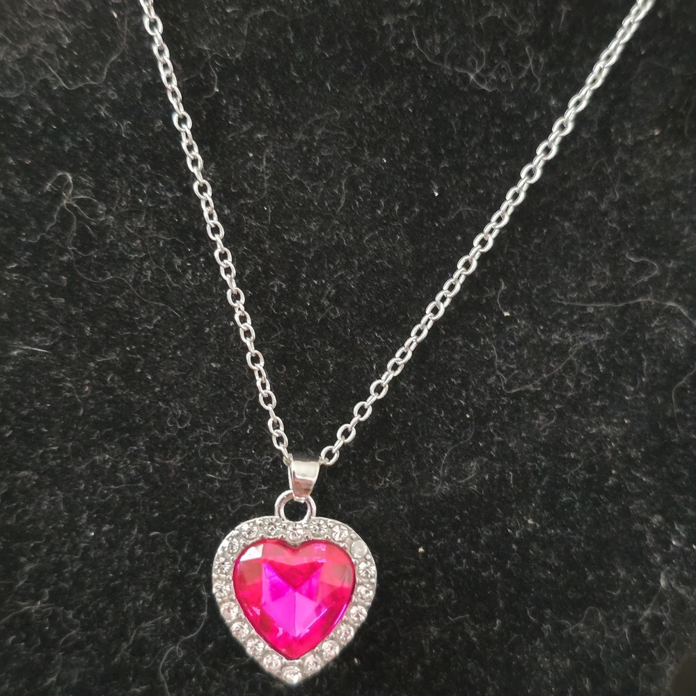 Silver Heart Pendant Necklace with Pink Gemstone